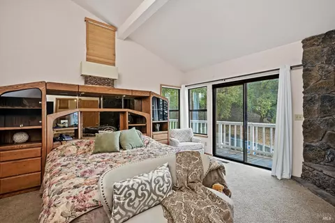 Bedroom - 936 Valley View Dr, Healdsburg, CA 95448 photo 1 of 3
