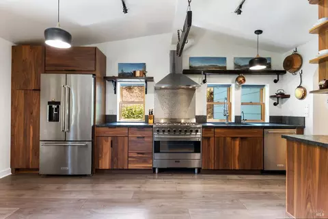 65401 Highway 271, Leggett, CA 95585