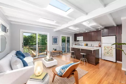 556 Scenic Ave, San Anselmo, CA 94960