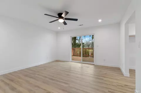 Living - 604 Oregon St, Fairfield, CA 94533 photo 5 of 5