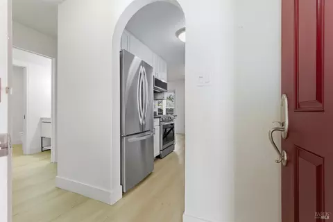 Entry Way - 845 Division St #B, Pleasanton, CA 94566 photo 1 of 2
