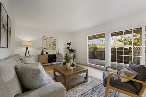 Living - 845 Division St #B, Pleasanton, CA 94566 photo 2 of 2