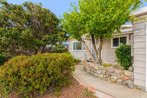 1347 Rose Ave, Ukiah, CA 95482