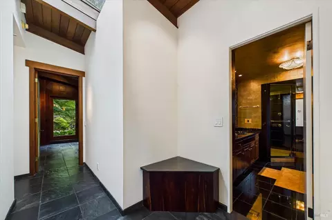Entry Way - 2300 S St, Eureka, CA 95501 photo 5 of 8
