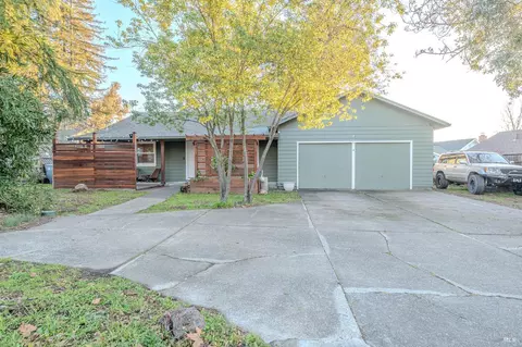3532 Chanate Rd, Santa Rosa, CA 95404