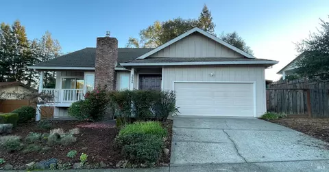 3540 Sleepy Hollow Dr, Santa Rosa, CA 95404