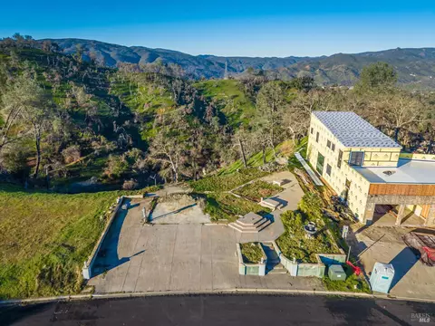 1131 Headlands Dr, Napa, CA 94558