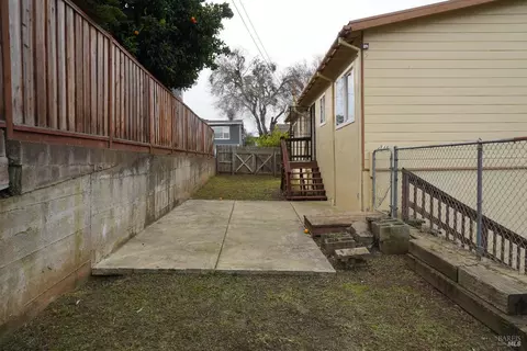 Exterior - 1115 Sereno Dr, Vallejo, CA 94589 photo 2 of 6