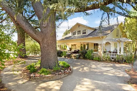 19450 Old Winery Rd, Sonoma, CA 95476