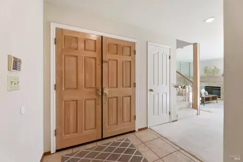 Entry Way - 979 Sandalridge Ct, Milpitas, CA 95035 photo 2 of 3