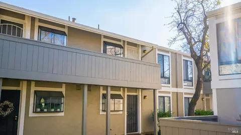 900 Southampton Rd #140, Benicia, CA 94510
