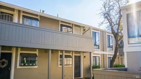 900 Southampton Rd #140, Benicia, CA 94510