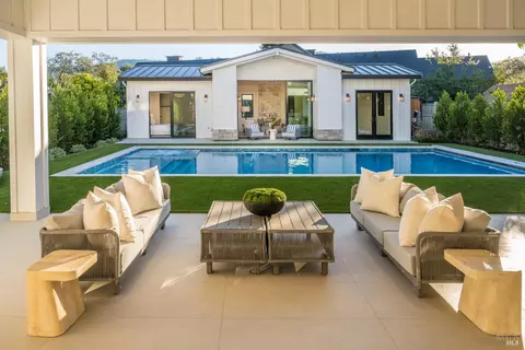 1547 Allyn Ave, Saint Helena, CA 94574