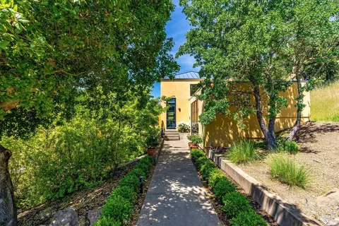 7816 Silverado Trl, Napa, CA 94558 photo 3