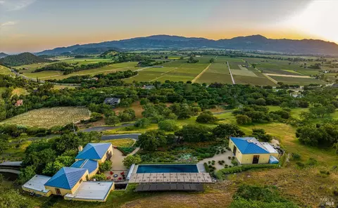 7816 Silverado Trl, Napa, CA 94558