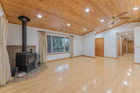 4862 Blue Lake Rd, Willits, CA 95490 photo 5