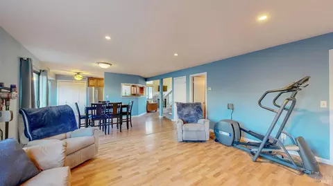 Other - 933 Bond Pl, Windsor, CA 95492 photo 6 of 15