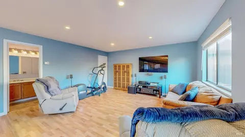 Other - 933 Bond Pl, Windsor, CA 95492 photo 5 of 15