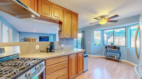 Kitchen - 933 Bond Pl, Windsor, CA 95492 photo 1 of 3