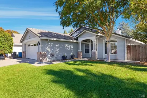 830 Green Dr, Dixon, CA 95620 photo 5