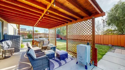 Exterior - 3826 Danbury Way, Fairfield, CA 94533 photo 6 of 14