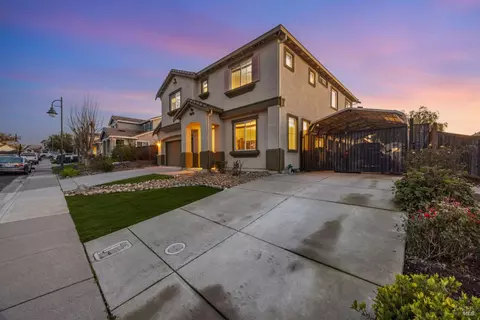 Exterior - 3826 Danbury Way, Fairfield, CA 94533 photo 3 of 14