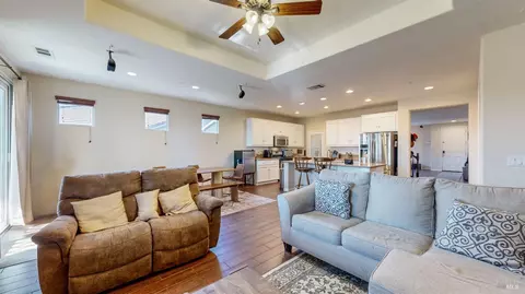 Entry Way - 3826 Danbury Way, Fairfield, CA 94533 photo 2 of 4