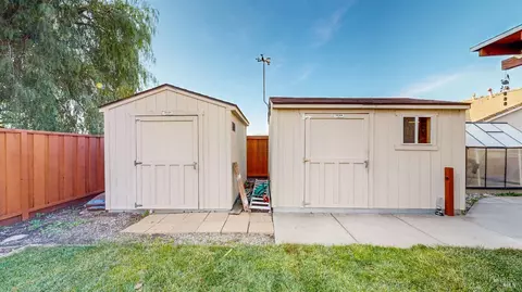 Exterior - 3826 Danbury Way, Fairfield, CA 94533 photo 10 of 14