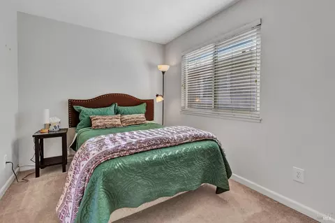 Bedroom - 61 Parrott St, Vallejo, CA 94590 photo 1 of 5