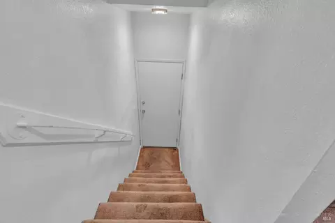 Entry Way - 61 Parrott St, Vallejo, CA 94590 photo 5 of 5