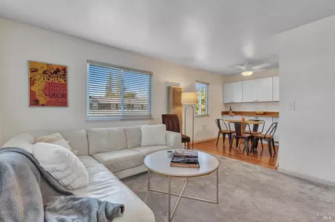 Living - 61 Parrott St, Vallejo, CA 94590 photo 4 of 4