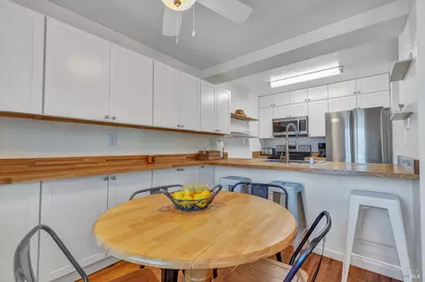 Dining - 61 Parrott St, Vallejo, CA 94590 photo 2 of 3