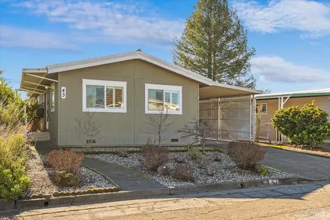 43 Westgate Cir, Santa Rosa, CA 95401