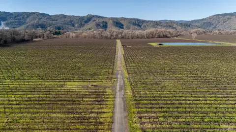 4900 Old River Rd, Ukiah, CA 95482 photo 9