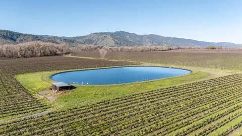 4900 Old River Rd, Ukiah, CA 95482