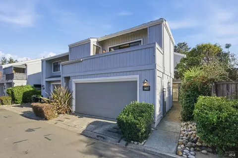 2700 Pike Dr, Napa, CA 94558