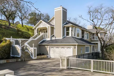 6 Oak Park Dr, Novato, CA 94945