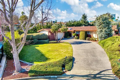 108 Franciscan Dr, Vallejo, CA 94589