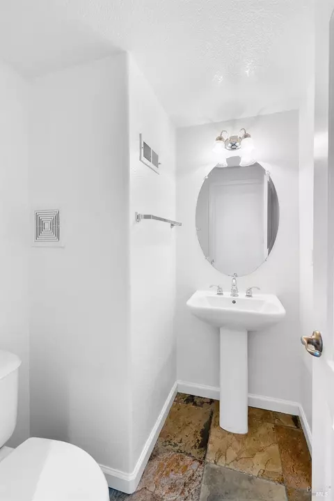 Bath - 8356 Bennington Ct, Vallejo, CA 94591 photo 1 of 5
