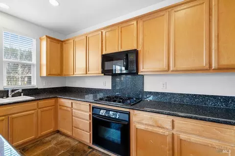 Kitchen - 8356 Bennington Ct, Vallejo, CA 94591 photo 2 of 3