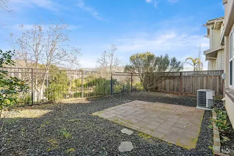 Exterior - 8356 Bennington Ct, Vallejo, CA 94591 photo 4 of 7