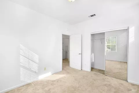 Bedroom - 8356 Bennington Ct, Vallejo, CA 94591 photo 2 of 5