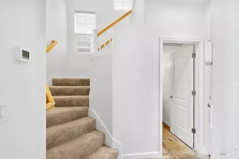 Entry Way - 8356 Bennington Ct, Vallejo, CA 94591 photo 1 of 3