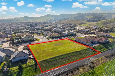 275 Rolling Sage Cir, Vacaville, CA 95688