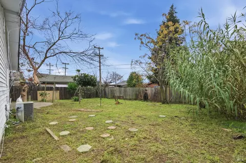Exterior - 1443 Woolner Ave, Fairfield, CA 94533 photo 3 of 8