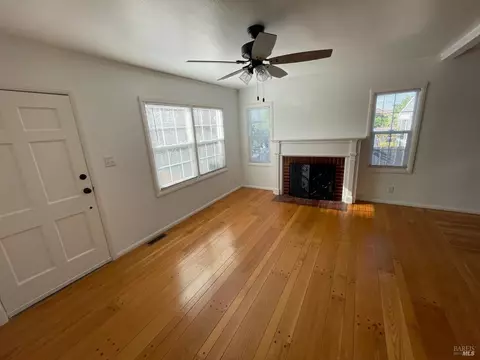 Living - 242 Phelan Ave, Vallejo, CA 94590 photo 1 of 3
