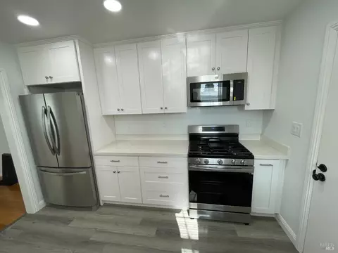 Kitchen - 242 Phelan Ave, Vallejo, CA 94590 photo 3 of 3
