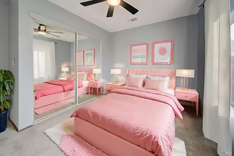 Bedroom - 2827 Sunburst Dr, Fairfield, CA 94533 photo 2 of 2