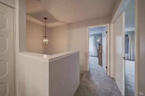Entry Way - 2827 Sunburst Dr, Fairfield, CA 94533 photo 3 of 4