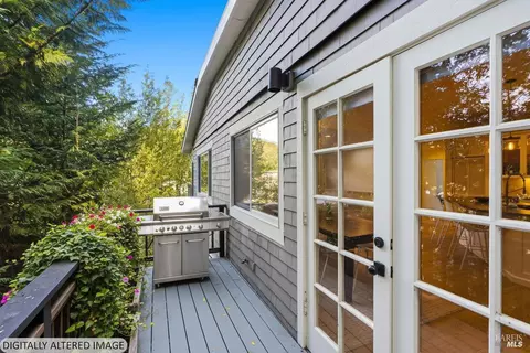 Exterior - 58 Berkeley Ave, San Anselmo, CA 94960 photo 2 of 9